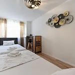 Newly Renovated Apartment Luce Zadar